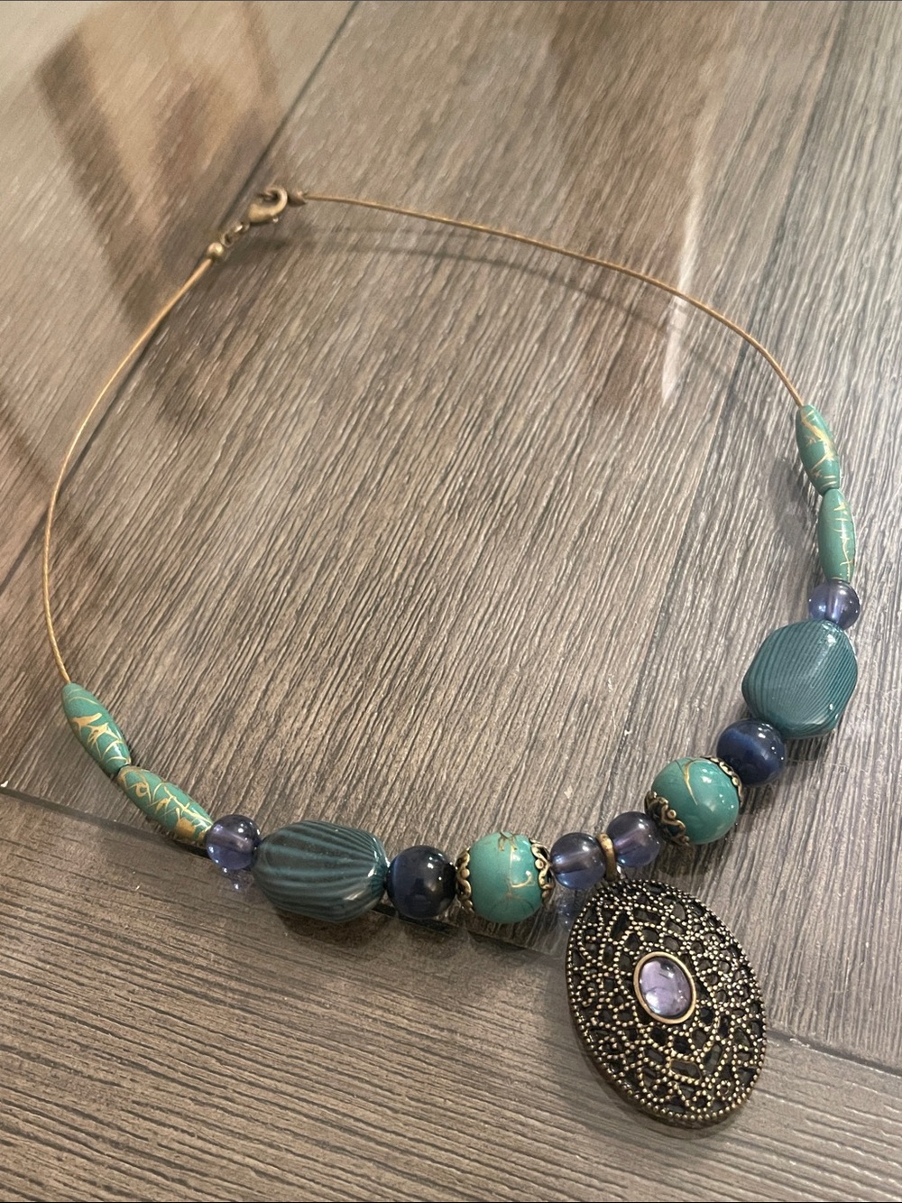Avon Oval Bronze Filigree Medallion Beaded Wire Necklace Hallmarked - NWT